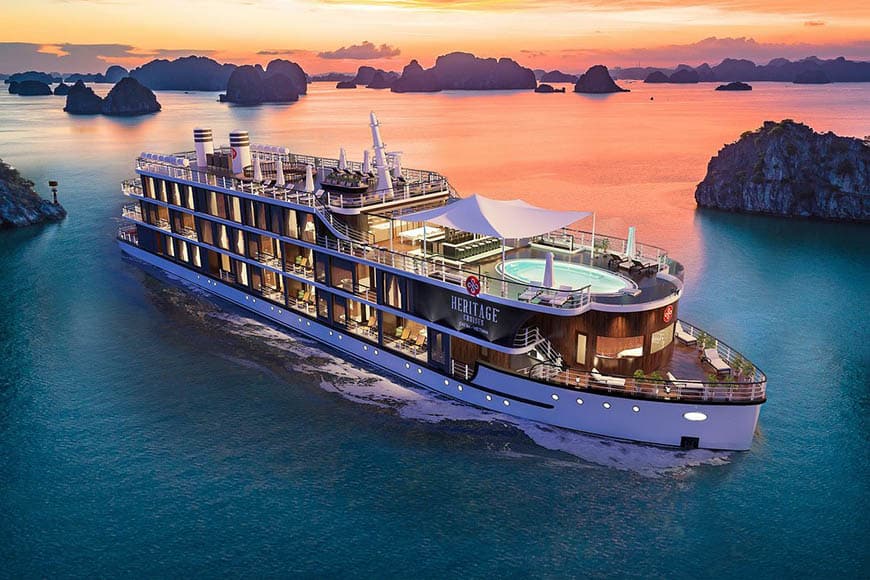 Heritage Cruises Binh Chuan - Exterior Nice View