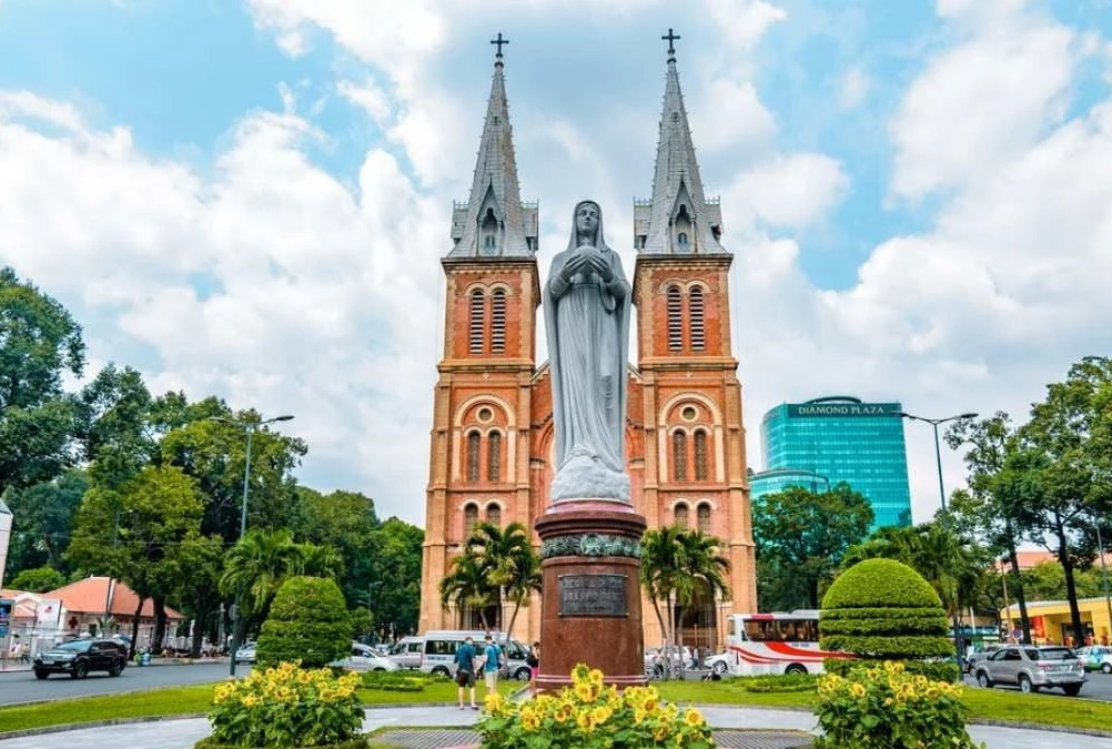 Vietnam Golf Trail - Golf Lifestyle Experience