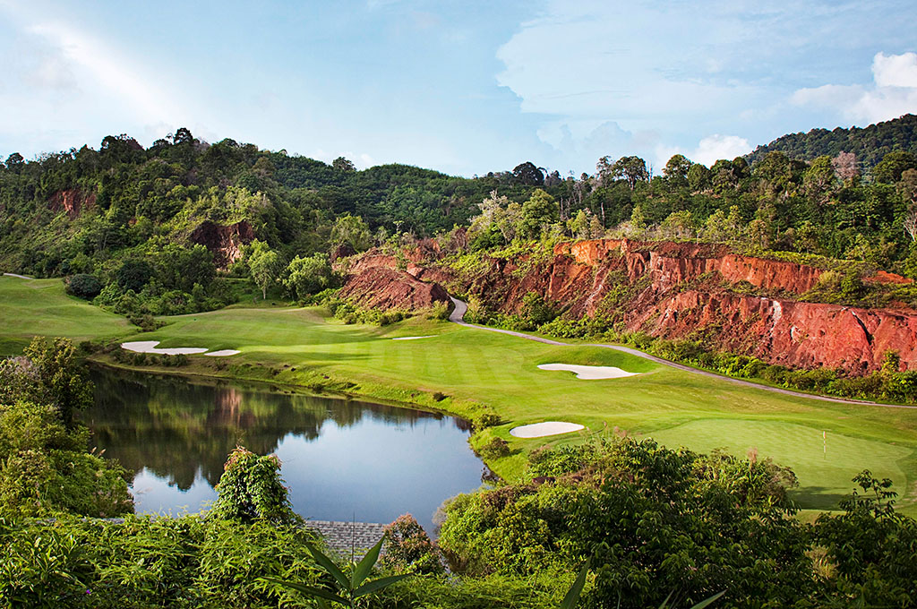 Bangkok - Phuket (2-Destination) Golf Package
